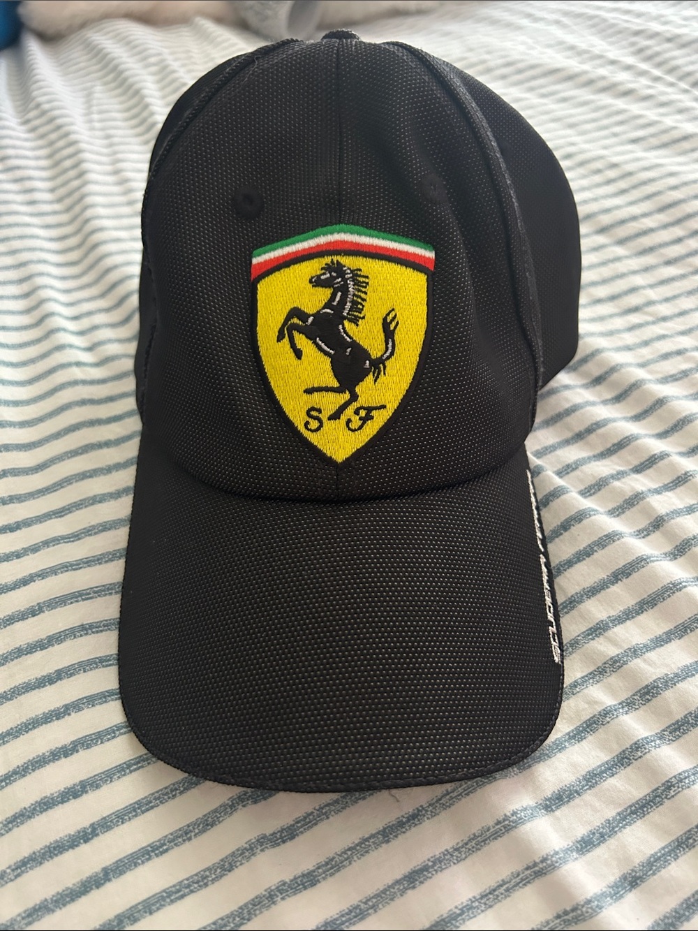 👑 FERRARI BLACK BASEBALL CAP official cap